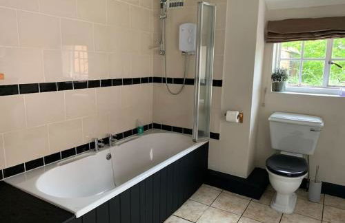 Mews House, Tewkesbury town centre, hot tub, pets - Foto 36