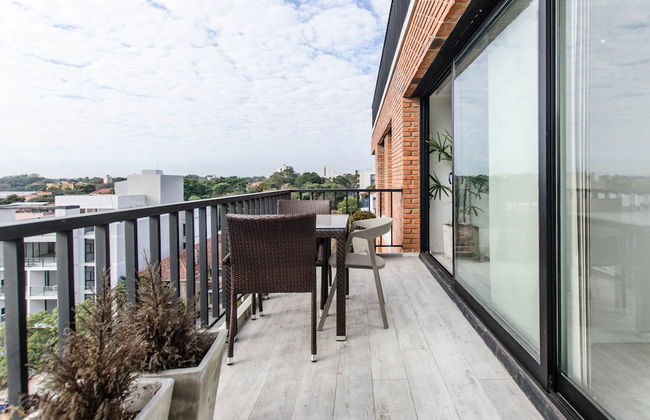 Lovely Business Loft Pool BBQ & Views - Photo 10