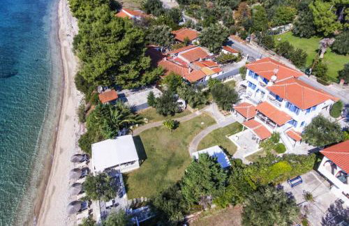 Apartment in Elia Beach with a shared pool - Photo 22