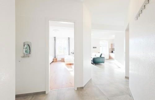 Tolstov Apartments - 3 , 4 and 5 Room Apartments - 20 Min zur Messe DUS - Foto 2