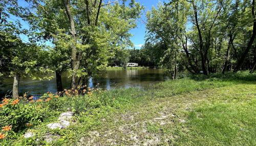 Riverside Retreat - Renovated Home on 15 Acres! - Foto 2