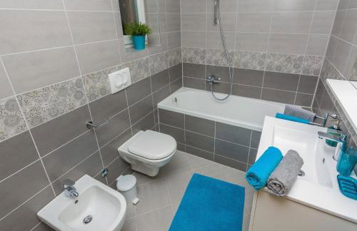 Villa in Policnik with Private Pool - Foto 16