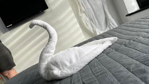 Family Holiday with Hot tub , Family groups only - Foto 3