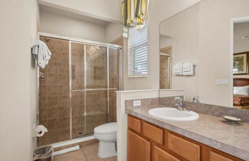 5BR home w private heated pool - Foto 33