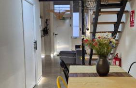 Valencia Ciudad Bajo Diseño Industrial hasta 6, wifi gratis - Foto 1