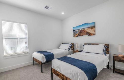 Your home away from home - Photo 17