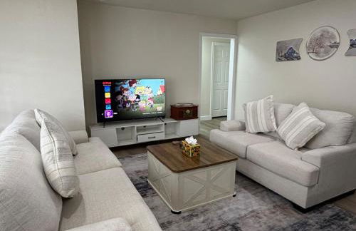 The Hayward Hearth, Serene 3BR Home, Cul-de-sac, Yard - Foto 1