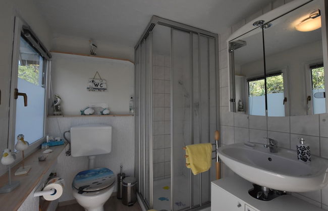 Striking Holiday Home in Sternberg With Jetty - Foto 36