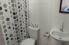 Kitnet independente muito confortável boa locaização - Foto 6