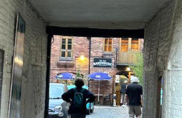 The Hat Works - Photo 3