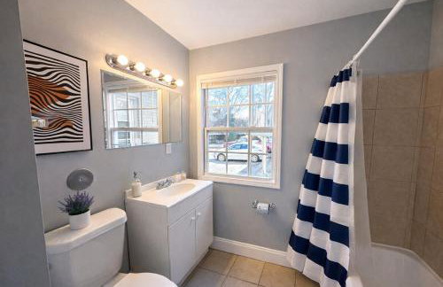 Cozy 1BR Retreat with Free Parking Near Downtown Birmingham and UAB - Photo 5