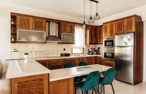 Avidianos' -Family Perfect- Residence - Photo 9