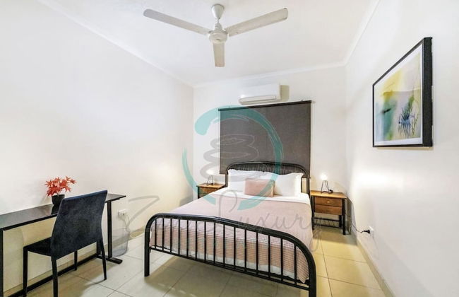 ZEN FORESHORE - 2 Bedroom Apt with Pool - Foto 3