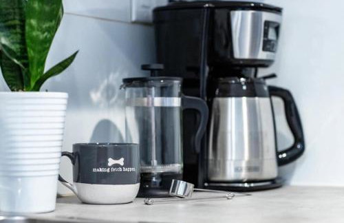 Private Pet Friendly Avenues Suite of Downtown - Foto 18