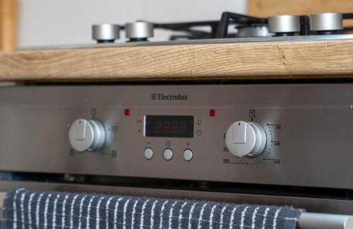 Contractor Stay Near The City Centre with Two Free Parking Spaces - Foto 12