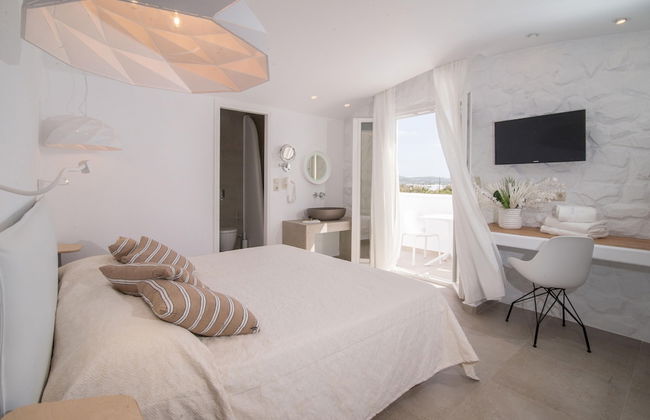 Spiros Hotel - Photo 21