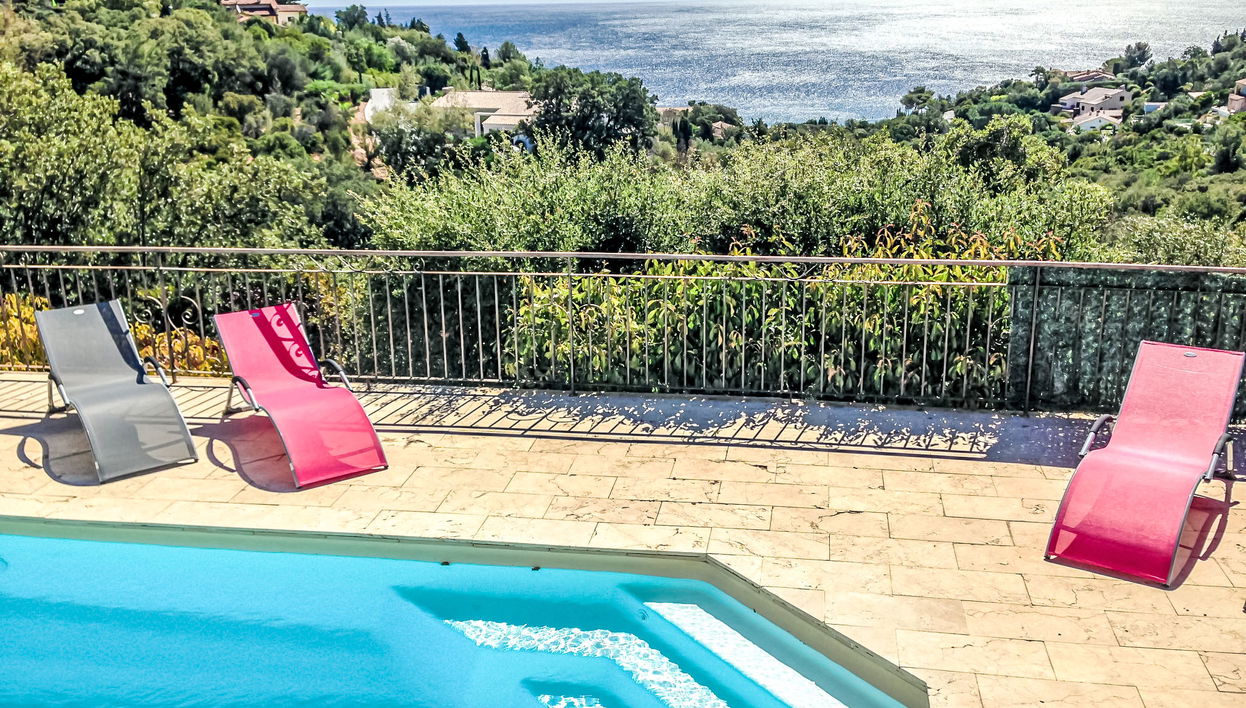 3 bedroom House in Roquebrune-sur-Argens with private pool and garden - Foto 1