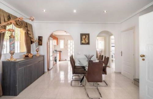 Ciudad Quesada Stunning Heated Pool Private Luxury Villa with Spa Sleeps 14 - Foto 30