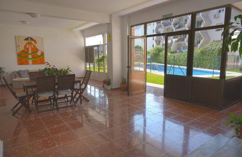 Céntrico apartamento cozy con piscina y parking - Foto 30