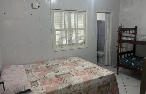 Casa Imbé - Acomoda 12 Pessoas - Foto 8