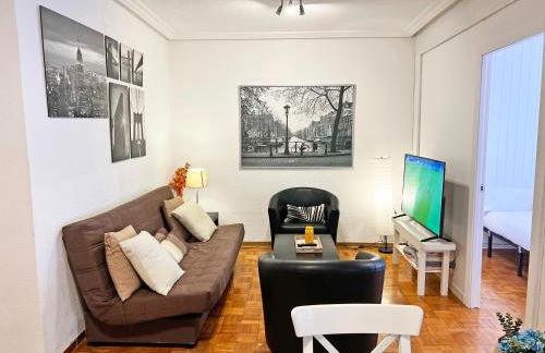 Encantador Muy Céntrico Terraza y AC - Foto 8