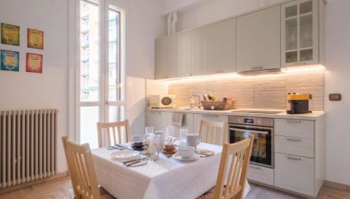 Brand New !!! Ancient BOLOGNA Centrale LIBERTY Style Completely RENOVATED 2025 - Foto 5