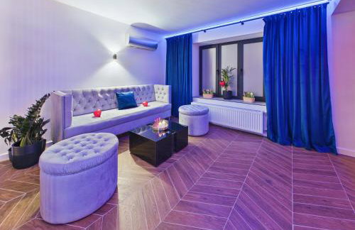 Jacuzzi LoveAparts Marki Romantic Getaway - Photo 3