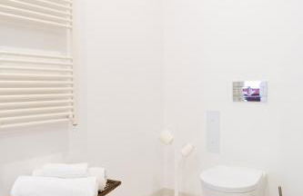 Spacious Villa with Private Pool & Garden in Douro, by Hopstays - Foto 41