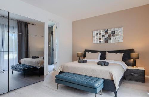 Villa BB Rapsody 10 with heated salt water pool - Foto 21