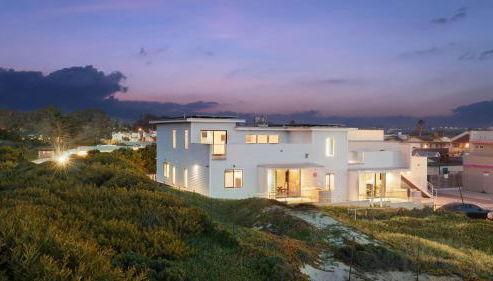 Oceanfront 2BR Rooftop Deck Beach Access Strand Way B - Photo 3, Other