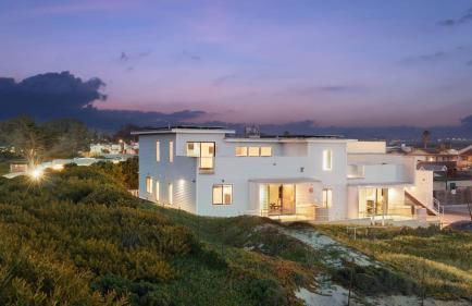 Oceanfront 2BR Rooftop Deck Beach Access Strand Way B - Photo 3