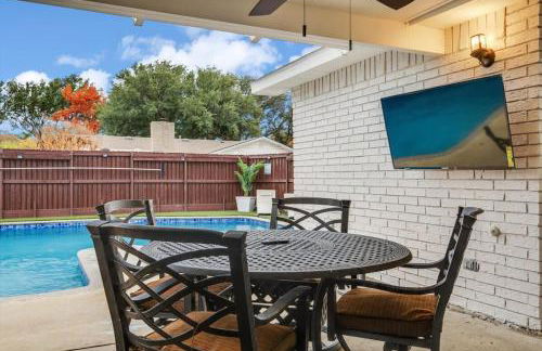 Luxurious 5BR 2BA Holiday Home with Pool, Grill, Sauna & Game Room - Foto 38