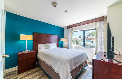 Phoenix 1bd Queen Economy - Photo 40