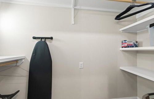 NEW Willow House KING Garage Sports Complex - Foto 6