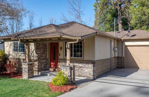 Chic, and Cozy, Centrally Located getaway - Foto 19