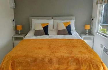 Private Lodge close to beaches and Goodwood - Photo 8