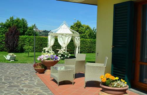 Villa in Montecarlo With Pool and Scenic Views - Foto 9