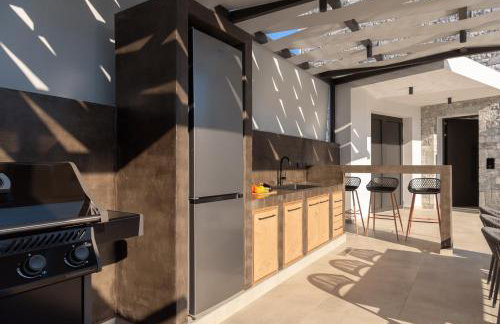 Monti Luxury Villa, with Heated Pool & Hot Tub - Foto 17