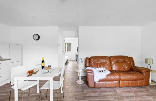 The Clover Lodge, Redlake Farm - Hot tub, BBQ, free parking - Foto 5