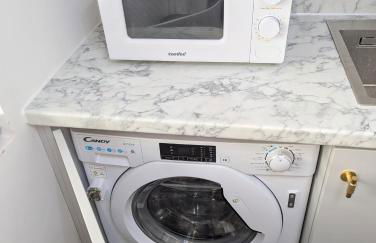 Fantastic 3-Bedroom House in Crawley - 10 mins from Gatwick - Foto 25