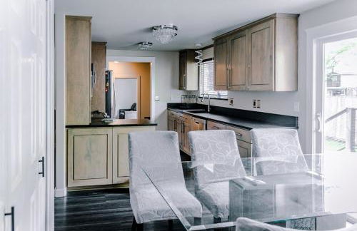 4-bedroom Burlington with AC & Wifi - Foto 45