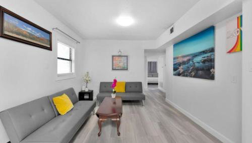 Spacious Home Minutes to the Beach - Foto 2