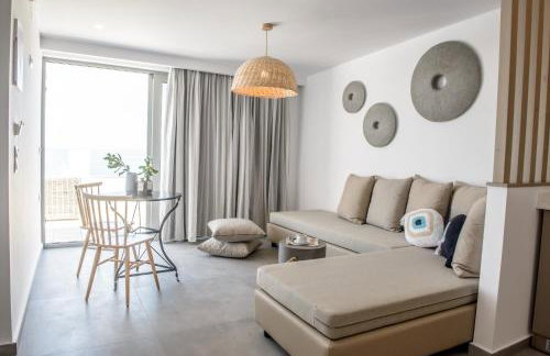 Laia Seafront Luxury Apartments - Photo 19