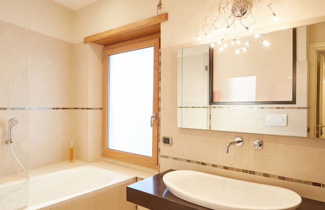 Vatican Luxury Penthouse With Terrace - Photo 25