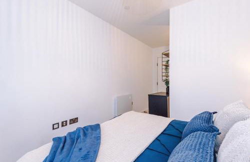 Stylish 2-Bed Apartment - Prime Leeds City Centre - Foto 27