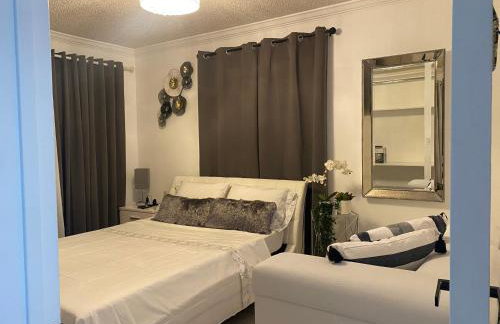 Beautiful House 7 min from Miami Airport w FREE parking - Photo 19