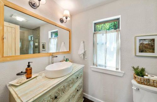 Lakefront Cottage- late summer price decrease! - Foto 7