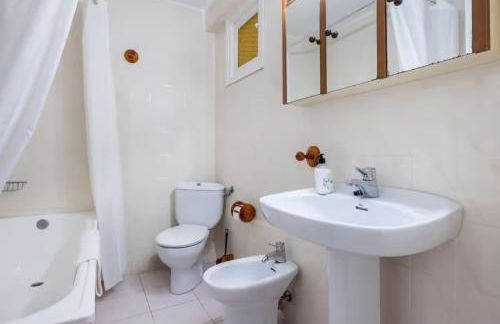 La Jomeruca ,espaciosa casa rural cerca de playa y montaña - Foto 37