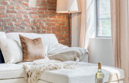 Pent House on Bruckner New Luxe 2BR 2BA King Bed Fast Wi-Fi 15 Mins to Times Square - Foto 18