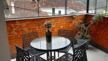 Casa em Petrópolis - Foto 1